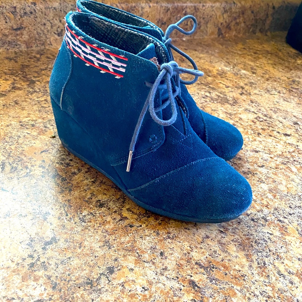 TOMS Wedge Suede Bootie